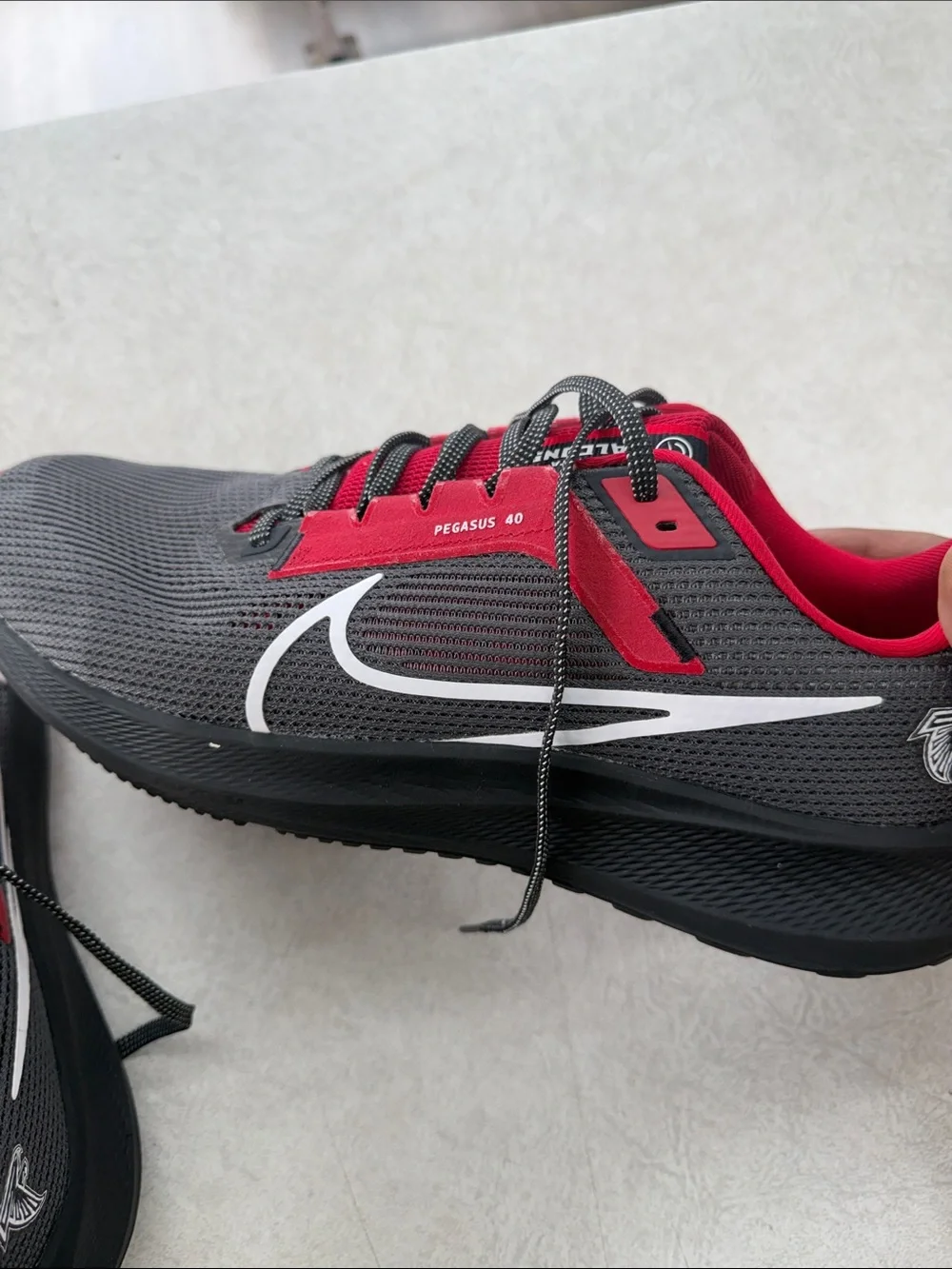 Men’s Nike Falcons Pegasus Shoes - Black & Red Lightweight Trainer size 13
